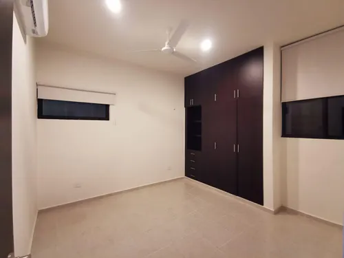 Casa Nueva En Renta En Privada Zensia Con Sistema De Riego En Conkal, Mérida.