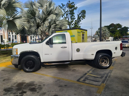 Imagen 2 de 12 de Chevrolet Silverado