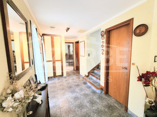 Exclusiva Casa En Country Golf Chascomús