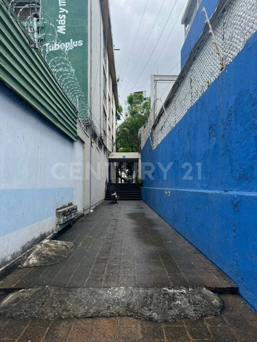 Edificio En Venta , En Col. Arcos Vallarta, Guadalajara, Jalisco.