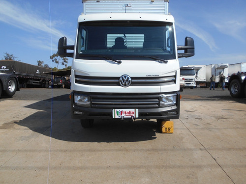 Imagem 2 de 15 de Volkswagen 11.180 2020 Baú Carga Seca