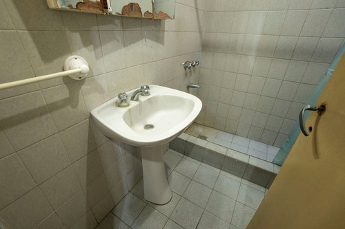 Venta De Casa Multifamiliar En Ituzaingó