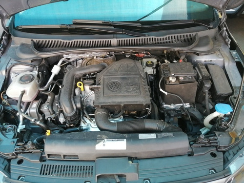 Imagem 12 de 13 de Volkswagen Polo Tsi Highline 200 At 2019