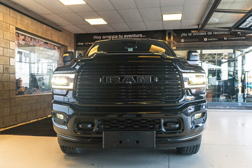 RAM 2500 6.7 Laramie Night Edition At6 350Cv 4X4