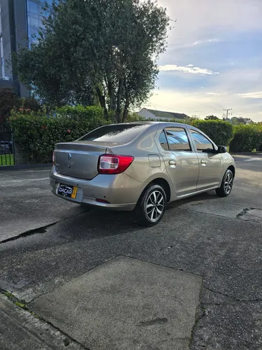 Renault Logan 1.6 Privilege / Intens