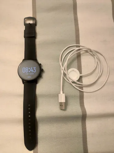 Fossil q store carlyle hr
