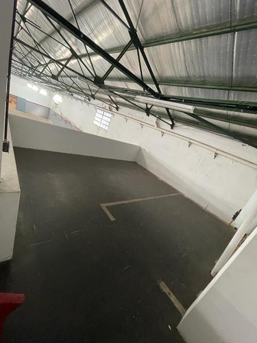 Imagen 11 de 12 de Depósito En Alq/vta De 2080m2 - Pompeya