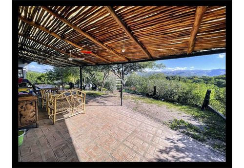 Imagen 21 de 30 de Venta. Corral De Barrancas. Magnifica Propiedad Con Hermosas Vistas. Desarrollada En Un Solo Nivel