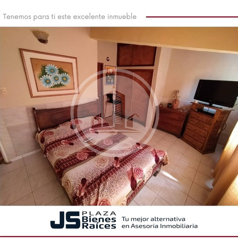 Imagen 10 de 12 de En Venta Amplia Casa En La Candelaria El Limon 04144435954