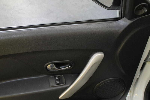 Imagem 14 de 15 de Renault Sandero 1.6 Expression 2018