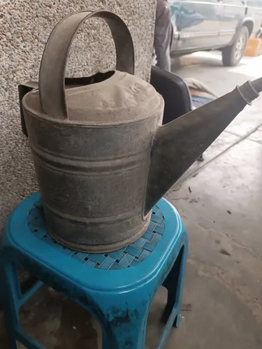 Jarra De Metal De Jardín (Usado)