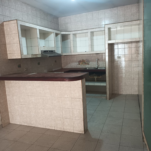 Vera Casa Inmobiliaria Vende Casa En Villas Del Centro San Joaquín Lp-1