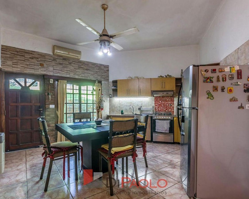 Venta · Casa En Villa Bosch · Cochera · pileta