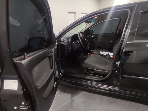 Imagem 10 de 15 de Astra Sedan 2.0 Mpfi Advantage Sedan 8v Flex 4p Manual