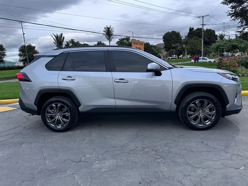 Toyota RAV4 2.5 Xle Hev 4X4 Cvt