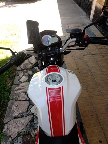 Imagen 11 de 14 de Benelli Tnt 15