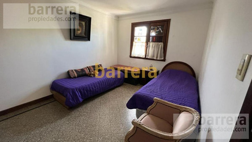 Chalet De Estilo Marplatense - Playa Grande
