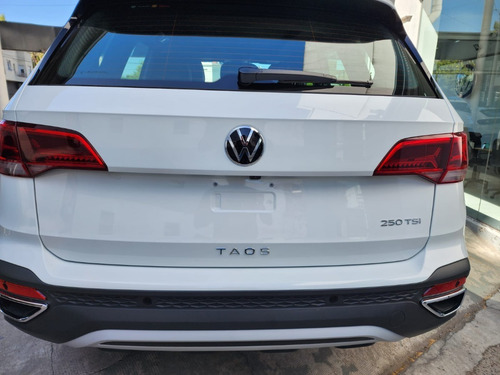 Imagen 10 de 24 de Volkswagen Taos Highline 1.4 T 150cv At Stock Real #07