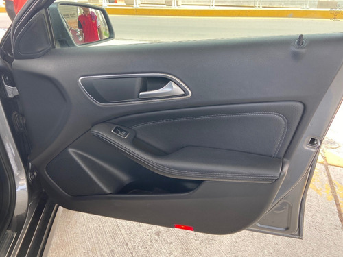 Imagen 7 de 15 de Mercedes Benz Gla 200 2019