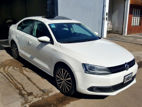 Volkswagen Vento 2.0 Luxury I 140cv Dsg 2013