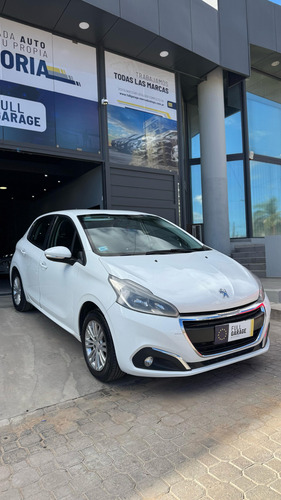 Peugeot 208 1.6 Allure