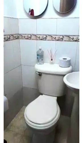 Casa Y Apartaestudio En Venta En Envigado Sector Los Naranjos