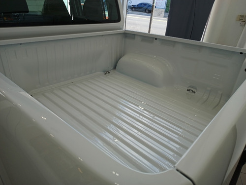 Imagen 11 de 15 de Volkswagen Amarok Comfortline 4x2 0km 2022 Stock Tasa 0% Mz