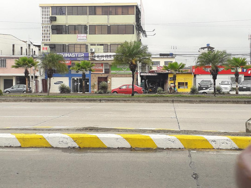 Local Comercial Excelente Ubicacion, Ave. Fco De Orellana ,comercial ,parqueos 70mt2