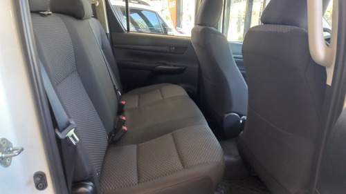 Toyota Hilux 2.4 Cd Dx 150cv 4x4