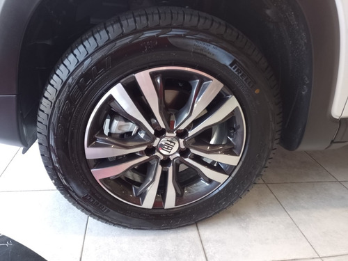Imagen 7 de 22 de Fiatt Toro Freedom 4x4 Cd Diesel At9 Tr3 Oferta