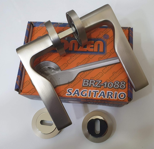 Imagen 3 de 4 de Picaporte Manija Doble Sagitario 1088 Cromo Mate Combinado
