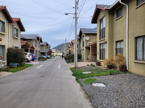 Excelente Y Amplia Casa En Condominio Cerrado Y Seguro