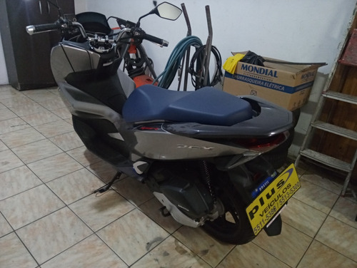 Imagem 2 de 12 de Honda Pcx 150 Sport Abs