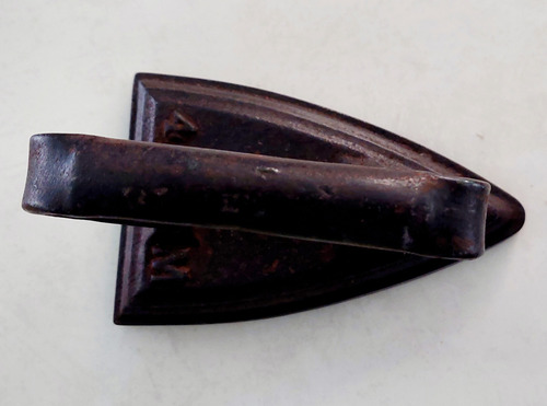Plancha Antigua De Hierro No. 4 (Usado)