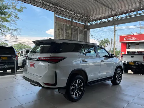 Toyota Fortuner 2.8 Diesel Srv 4X4 At