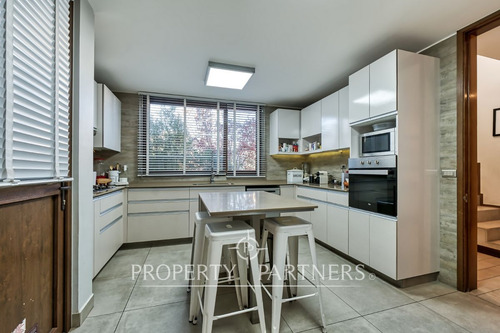 Imperdible! Espectacular Casa En Los Bravos - Etap...