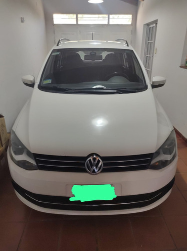 Volkswagen Suran 1.6 Highline 101cv