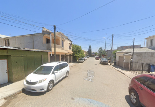 Sg- Casa De Recuperacion Bancaria En Privada De Los Alamos, Villa Fontana, Ensenada, Baja California