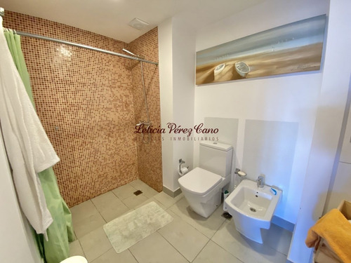 Imagen 9 de 14 de Venta De Apartamento De 2 Dormitorios En Edificio Icon Brava Punta Del Este