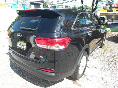 Imagen 3 de 11 de Kia Sorento Negra Americana 2016 Poco Uso.