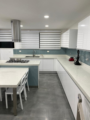 Imagen 6 de 14 de Apartamento En Venta Urb Las Salias 150 M2 San Antonio