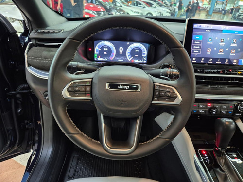 Jeep Commander 1.3 T270 TURBO OVERLAND
