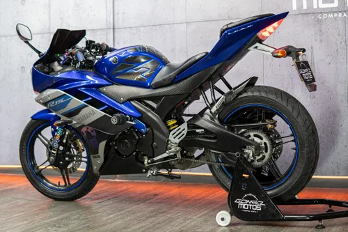 Yamaha R15 2018