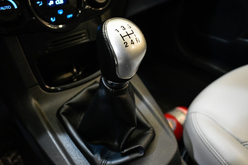 Imagen 12 de 15 de Ford Fiesta 1.6 5p Titanium 2019