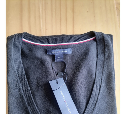 Buzo Tommy Hilfiger Original, Cuello En V Dama / Negro