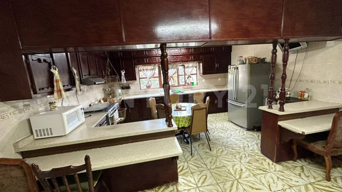 Casa En Venta, Jardines De La Calera, Tlajomulco De Zúñiga, Jalisco