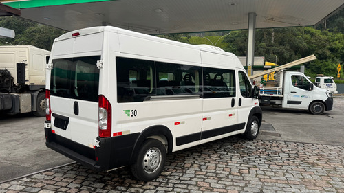 Fiat Ducato 2.3 Executivo (15l) 5p 6 marchas