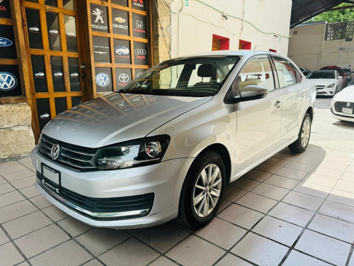 Volkswagen Vento 1.6 Confortline At