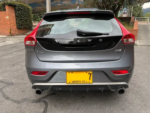 Volvo V40 2.0 T4 Drive-e R-design
