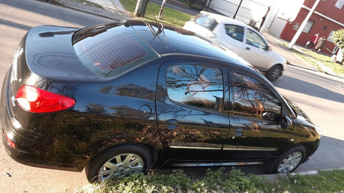 Peugeot 207 1.6 Sedan Feline 106cv 2013